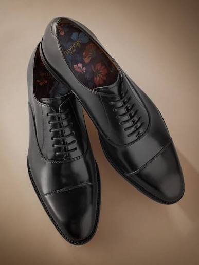 Black Wide Fit Signature Leather Sole Oxford Toe Cap Shoes